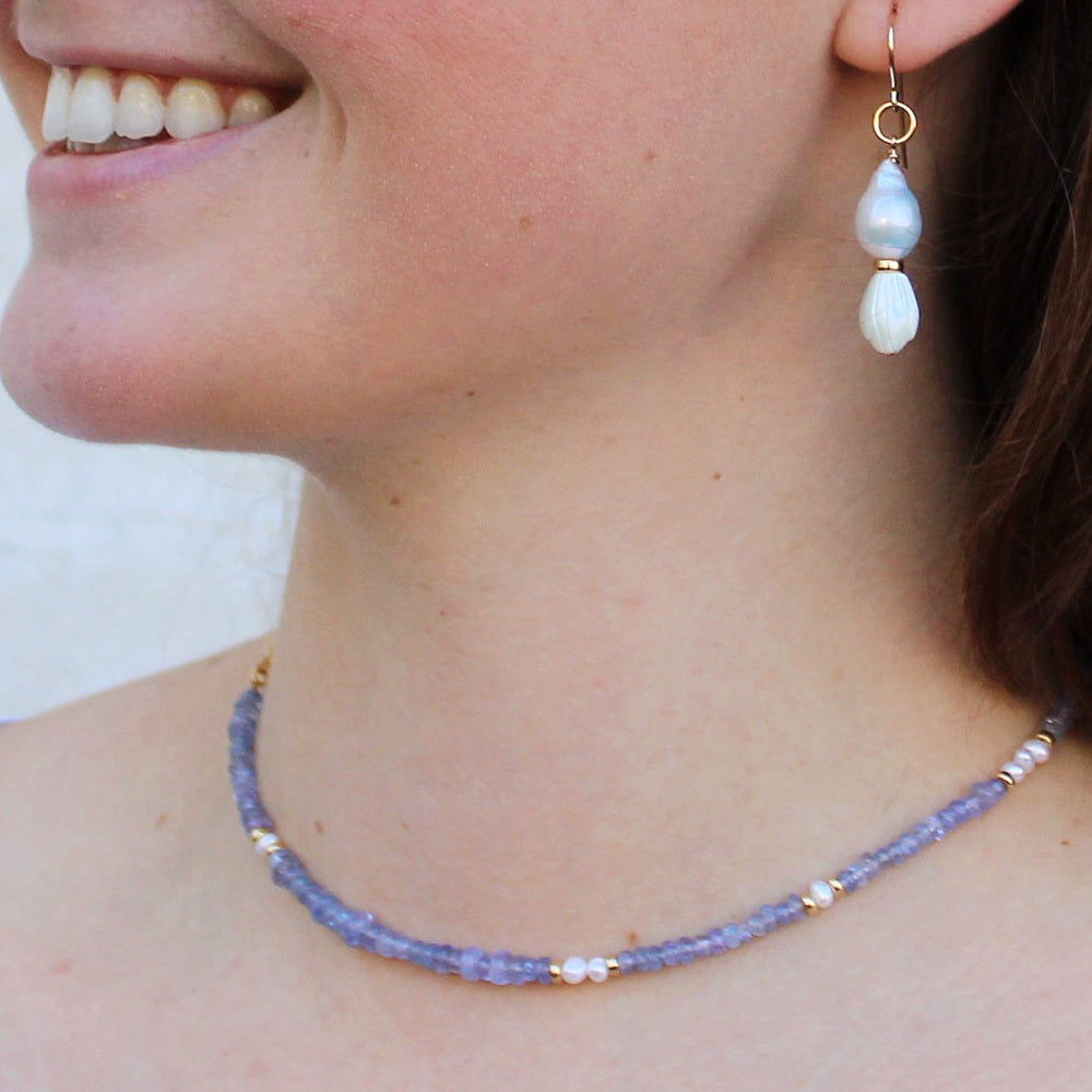 asymmetrical-tanzanite-and-gold-chain-necklace