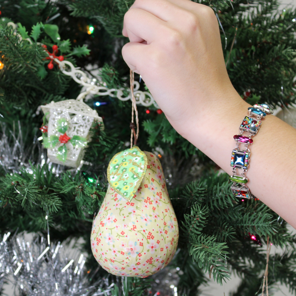 calico-fruit-ornament