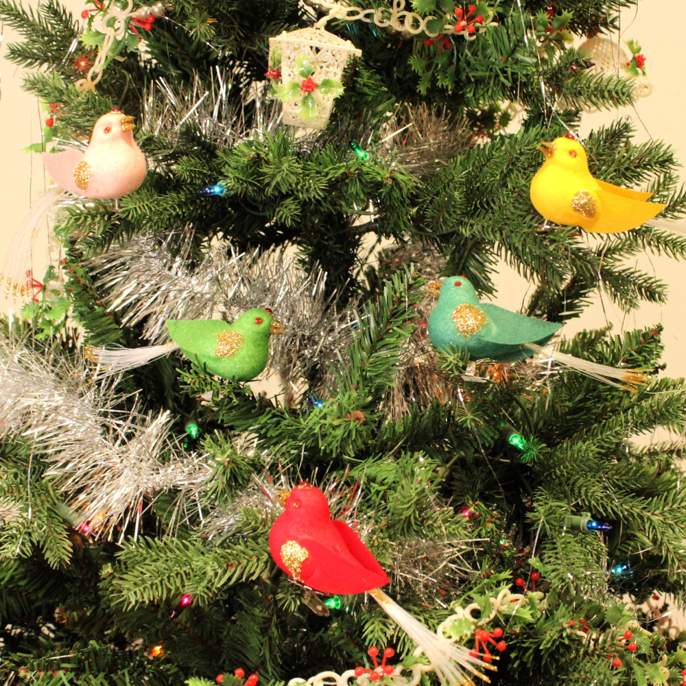 chipper-bird-clip-ornament