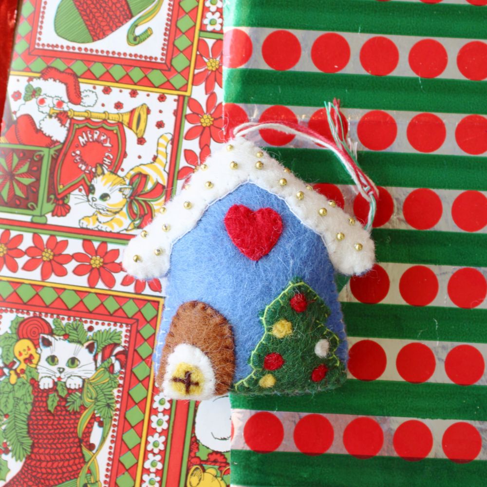 gingerbread-cottage-ornament