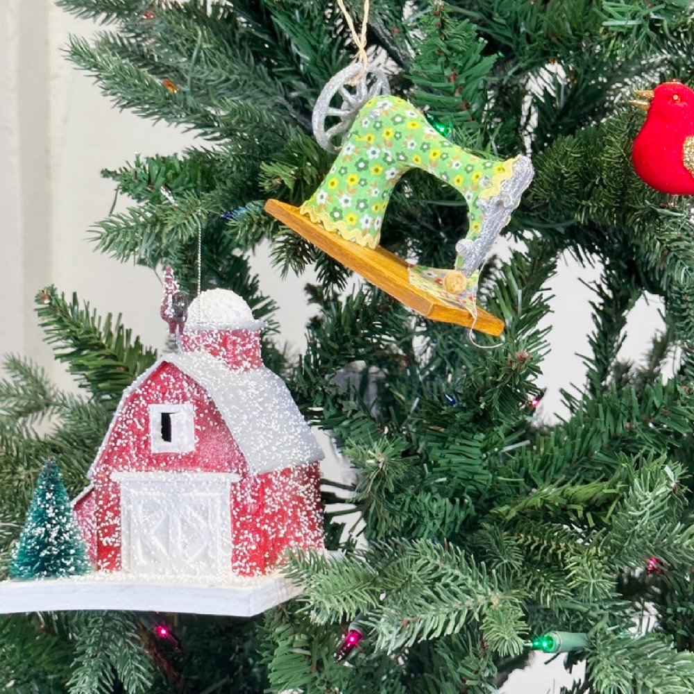 little-red-barn-ornament