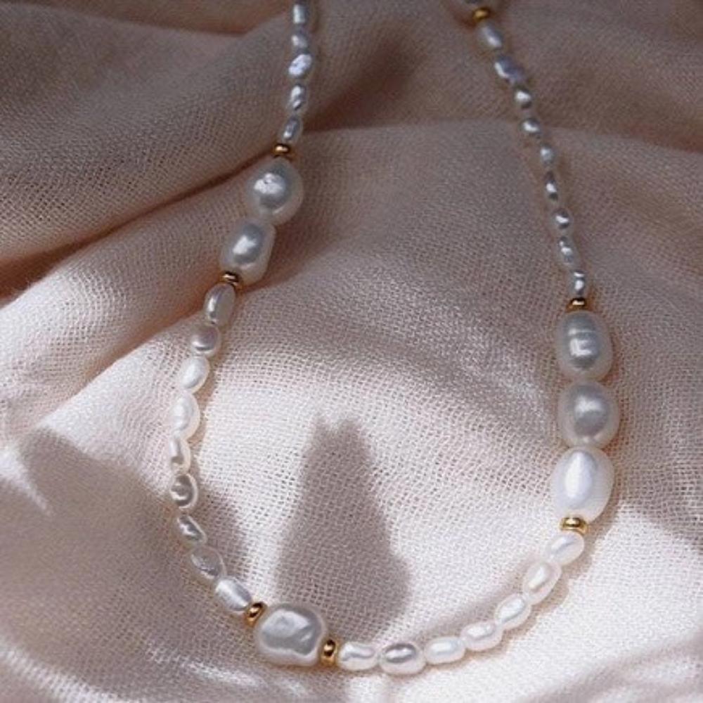 white-pearl-and-bead-necklace