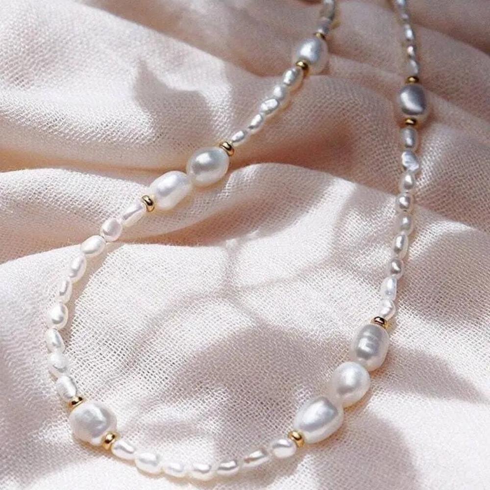 white-pearl-and-bead-necklace