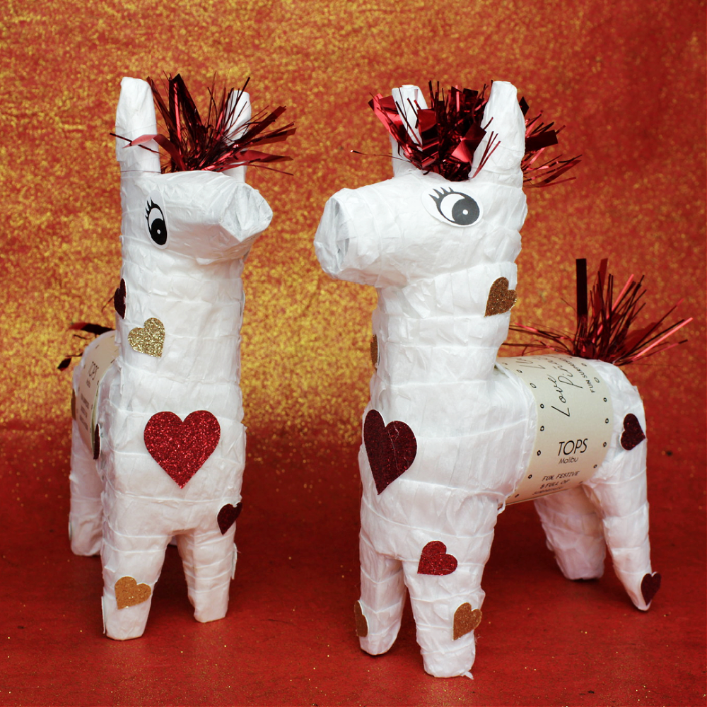 love-llama-refillable-mini-pinata